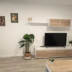 Demar Luis Casais Apartamento O Grove