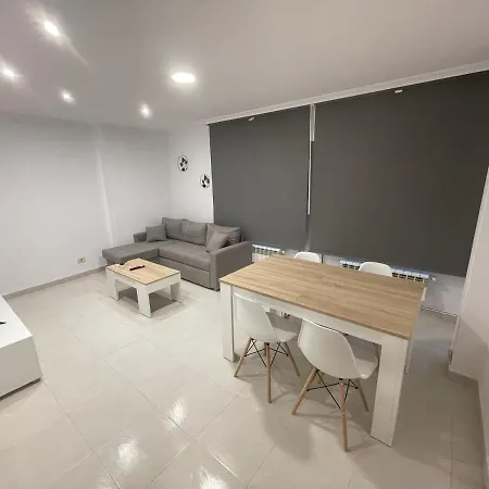 Demar Luis Casais Apartament *