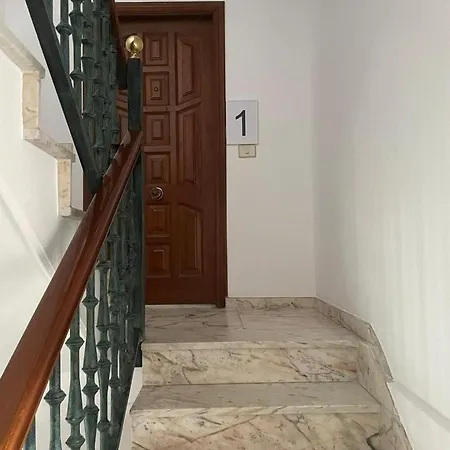 Demar Luis Casais Appartamento