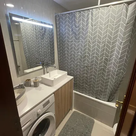 Demar Luis Casais * O Grove